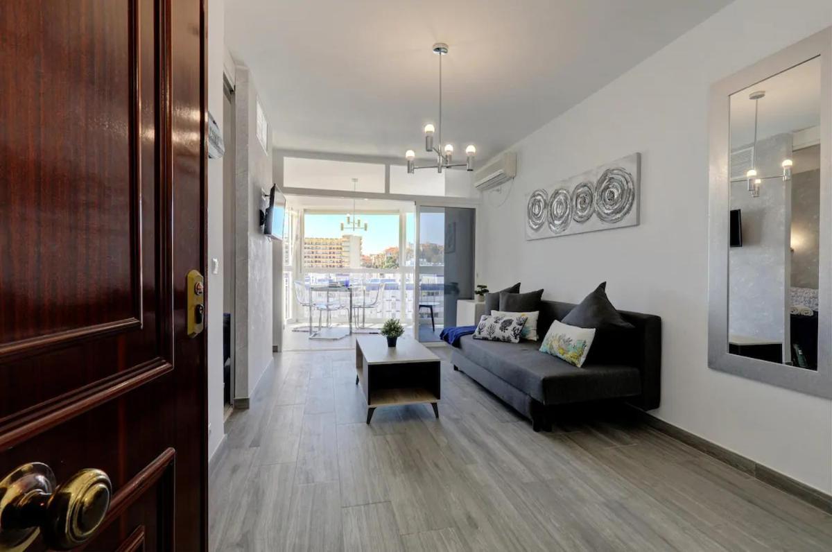 Maite Beach Vibe Benalmadena Bagian luar foto